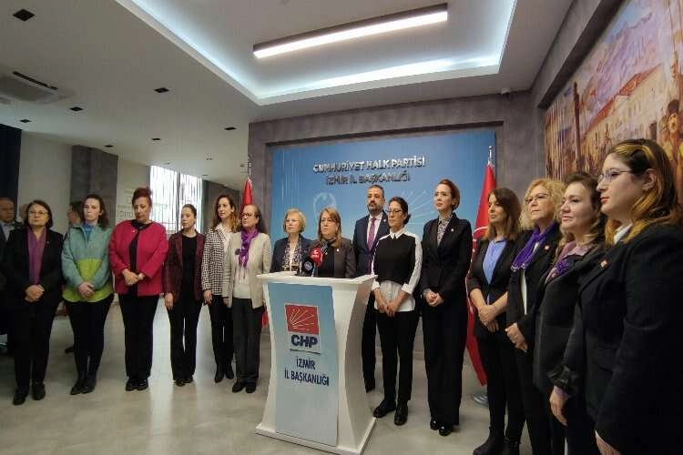 CHP’li kadınlardan 8 Mart’ta seçim vurgusu: Ölümle yaşam arasındaki ince çizgi! haberinin görseli