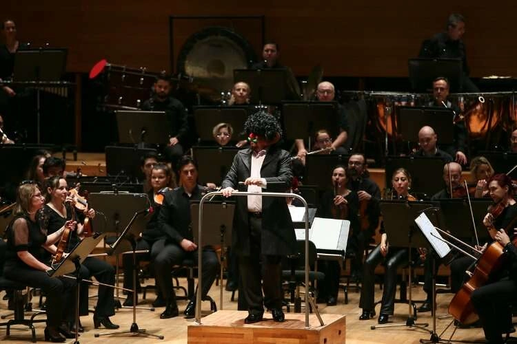 İzmir Devlet Senfoni Orkestrasından çocuklara konser haberinin görseli