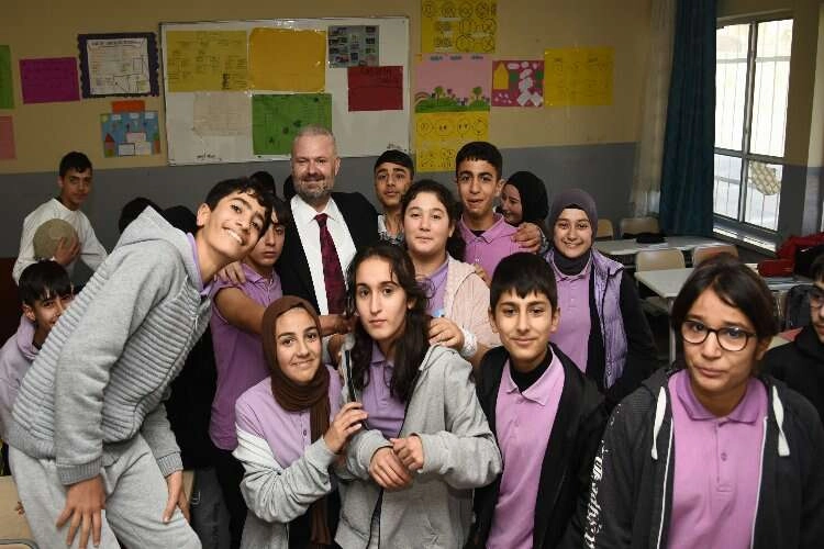 YKS ücretlerini Menemen Belediyesi karşılayacak haberinin görseli