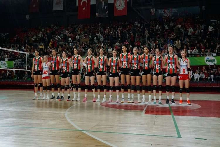 Voleybol derbisinin biletleri satışa çıktı haberinin görseli