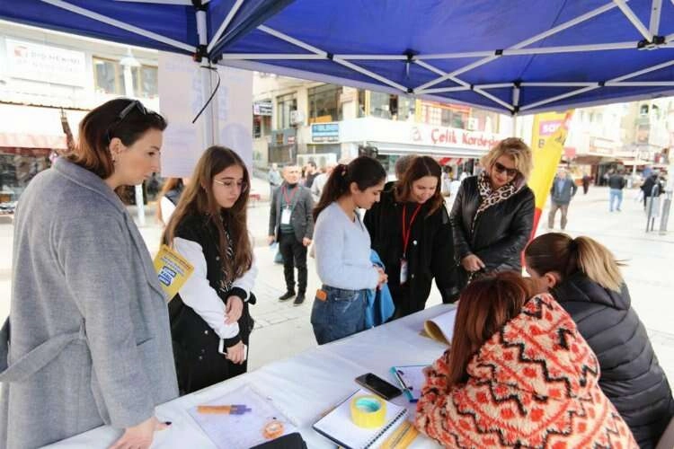 Bayraklı’dan eğitim atağı haberinin görseli
