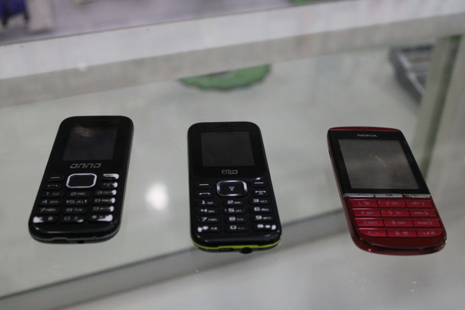 Depremler, tuşlu telefonlara rağbeti artırdı