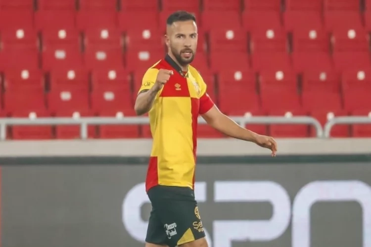 Göztepe, İzmir sürecini galibiyetle tamamlamak istiyor haberinin görseli