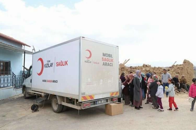 Kızılay’dan mobil sağlık hizmeti haberinin görseli