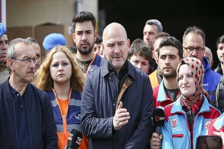 Soylu'dan depremzedelerin seçim öncesi adres değişiklik sürecine ilişkin açıklama haberinin görseli