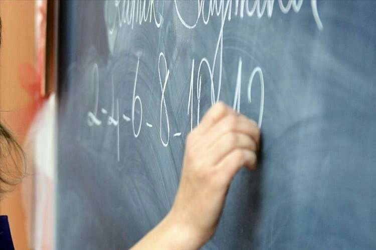 Deprem bölgesinden tayin isteyen öğretmenlerin başvuruları uzatıldı haberinin görseli