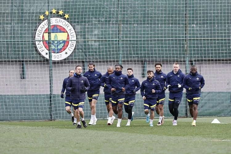 Fenerbahçe, Sevilla maçı hazırlıklarına devam etti