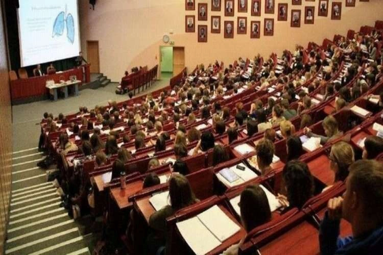 YÖK Başkanı Erol Özvar Açıkladı: Yüz Yüze Eğitim Başlayacak mı? haberinin görseli