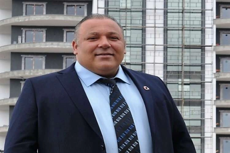 Milletvekili aday adayı  Sezer Ateş sahaya indi haberinin görseli