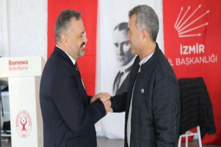 CHP İzmir’de eski il yöneticileri zirvesi haberinin görseli