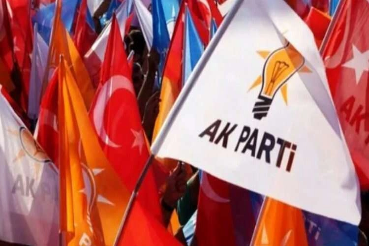 İşte AK Parti İzmir’de yeni ilçe başkanları… haberinin görseli