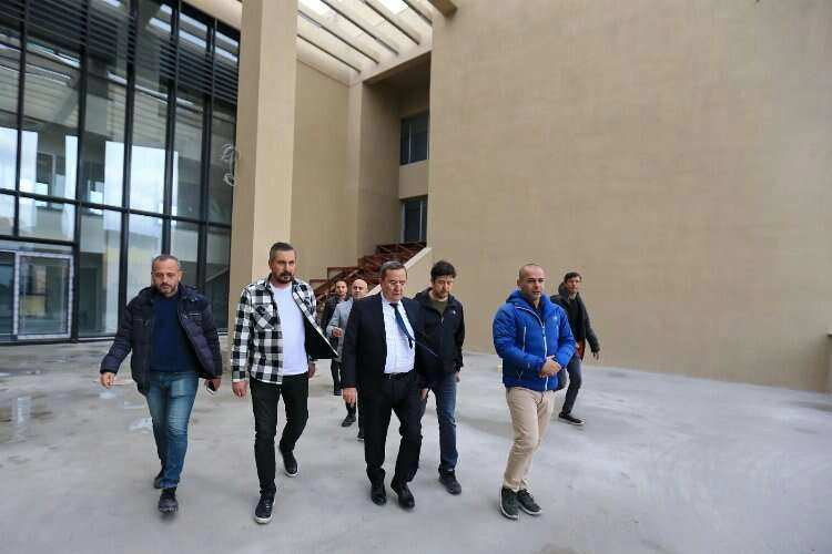 Konak’ın beş yıldızlı tesisi açılış için gün sayıyor haberinin görseli