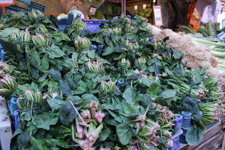 Süpermarkete dadanan hırsızlar ıspanağı bile çaldı haberinin görseli
