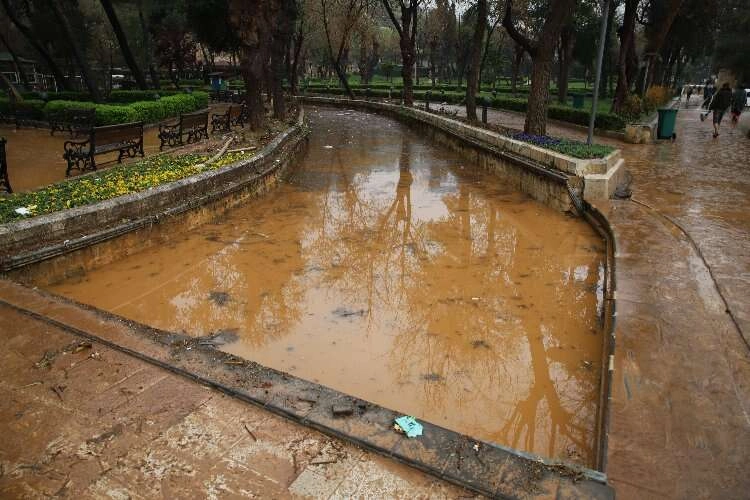 Yağışlar Balıklıgöl'ü de vurdu Balıklıgöl çamurla kaplandı haberinin görseli