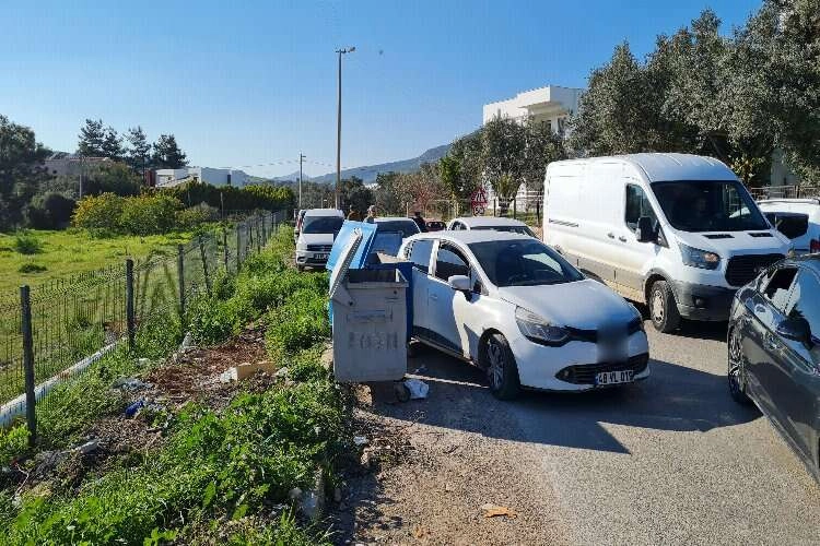 Muğla'da polisten kaçan şahıs kaza yaptı haberinin görseli