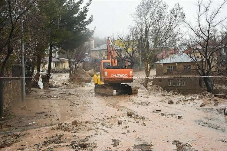 Adıyaman ve Şanlıurfa'daki sellerde 15 kişi hayatını kaybetti haberinin görseli