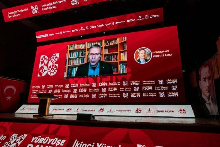 Faist: Göç geri dönülemeyecek noktaya gelecek haberinin görseli