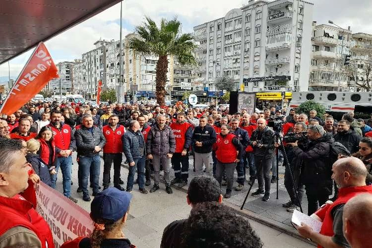 Maaş krizi tırmanıyor: “Karşıyaka işçisi köle değildir!” haberinin görseli