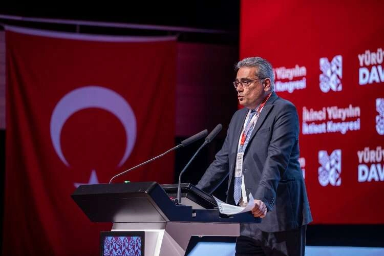 Kerim Rota: Mutlak yoksulluk geri döndü haberinin görseli