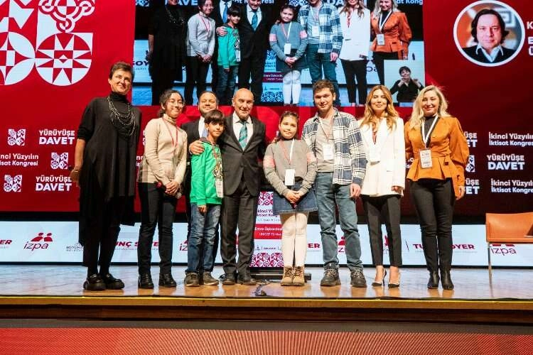 Üçkardeşler: Çocuklarımızın refahını artırmak istiyoruz haberinin görseli