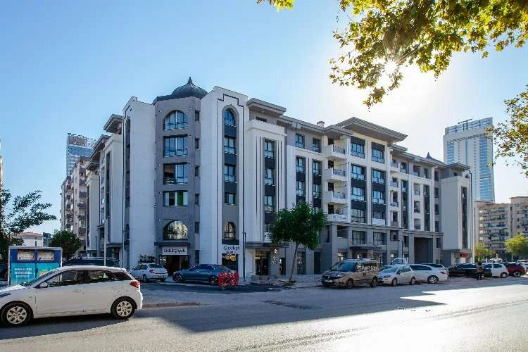 İzmir'de depremden sonra inşa edilen 4 bin 602 adet konut tamamlandı haberinin görseli