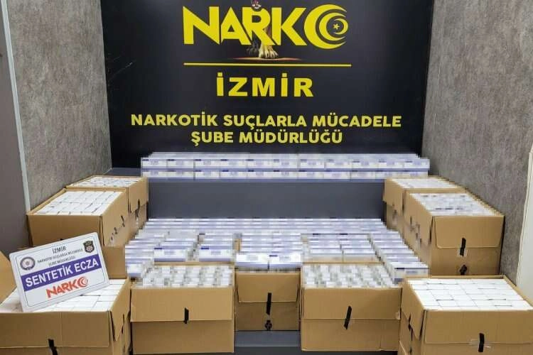 Sentetik ecza sevkiyatı polis ekiplerinin radarında haberinin görseli