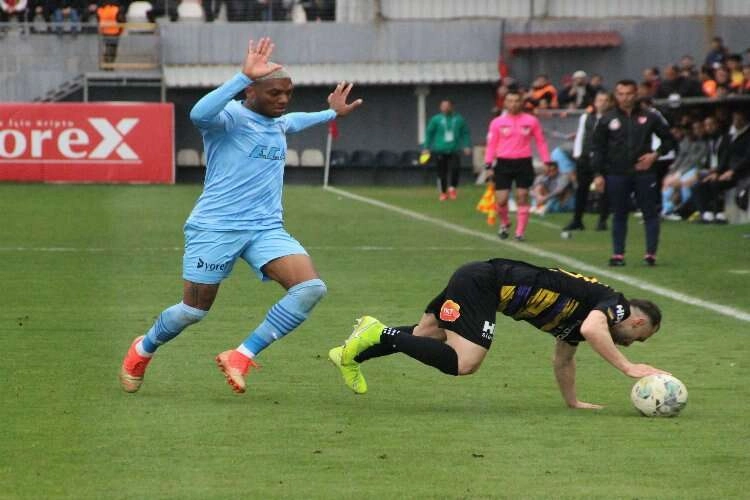Manisa FK, sahasında mağlup haberinin görseli