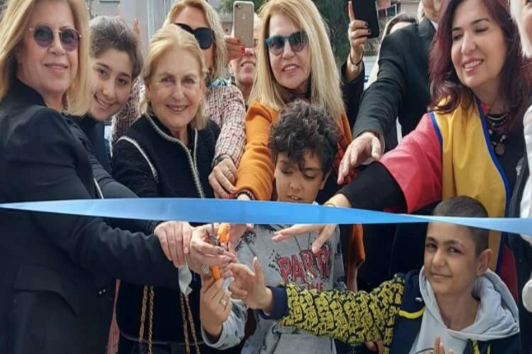 İzmir’de kanser tedavisi gören hasta çocuklara 4 yeni ev haberinin görseli