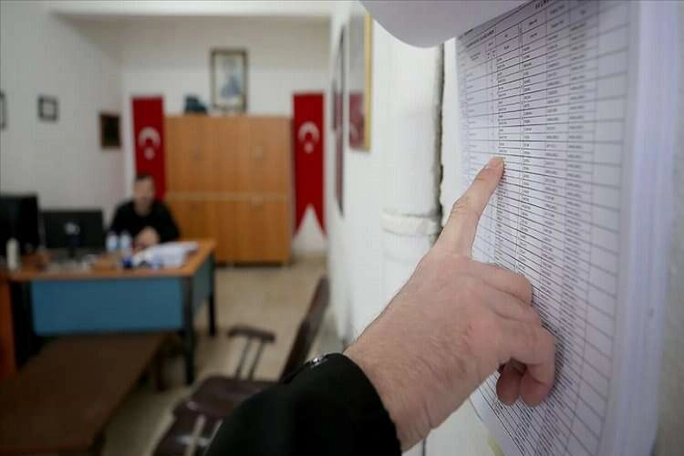 Seçmen listeleri askıda... haberinin görseli