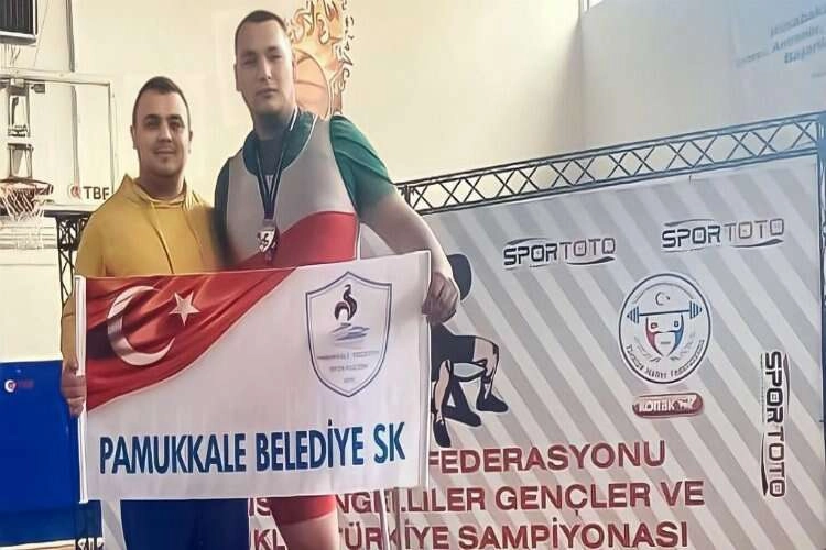 Denizlili halterci Türkiye Şampiyonu oldu haberinin görseli