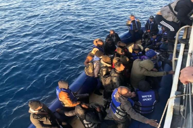 Muğla açıklarında göçmen operasyonu: 31 kişi kurtarıldı haberinin görseli