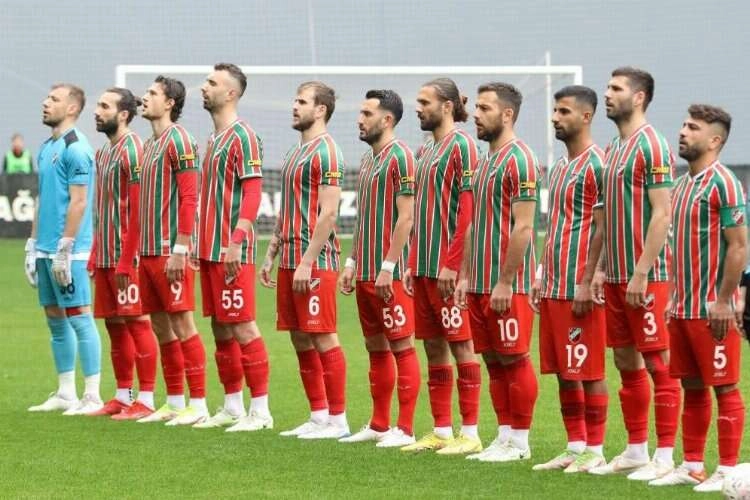 Karşıyaka'da yeni transferler sessiz haberinin görseli