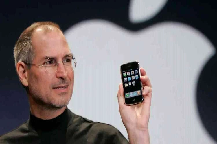 iPhone 1, açık artırmada 45 bin sterline satıldı haberinin görseli