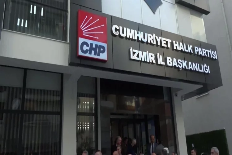 Başvuruların sona ermesine saatler kaldı: CHP İzmir’in vekillikte Z raporu haberinin görseli