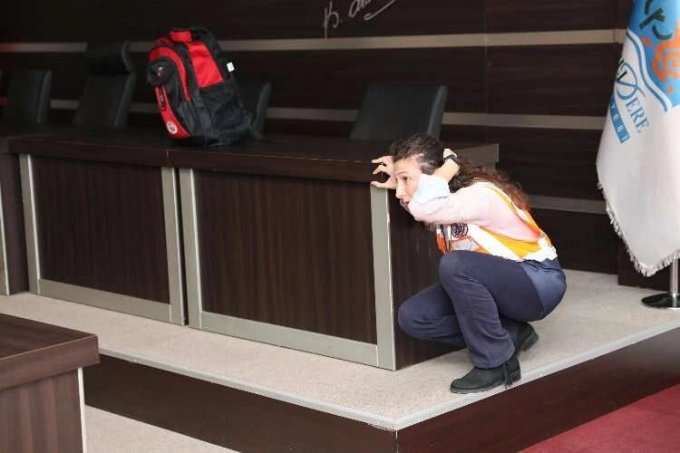 Narlıdere'de afet bilinci eğitimi haberinin görseli