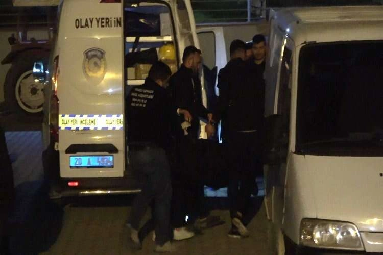Balkondan düştü hayatını kaybetti haberinin görseli