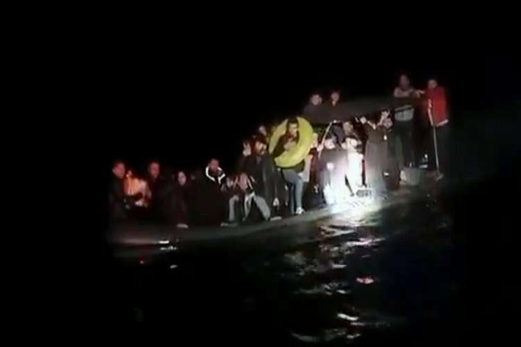 Boğulmaktan son anda kurtarıldılar haberinin görseli
