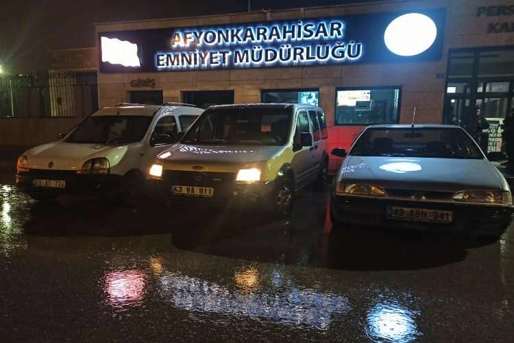 Afyonkarahisar ve Kütahya'da araç hırsızlarına operasyon haberinin görseli
