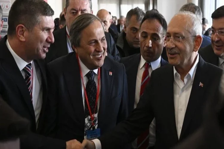 CHP belediye başkanları toplandı haberinin görseli