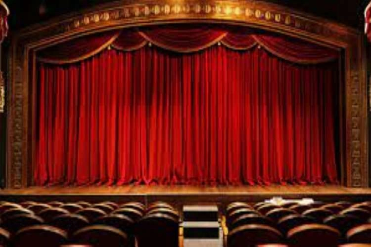 İzmir'de tiyatro festivali başlıyor haberinin görseli