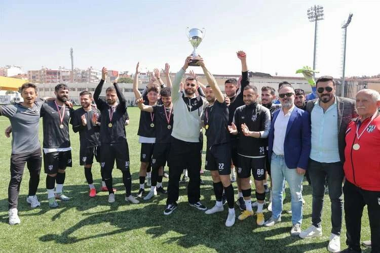 Şampiyon Aydınspor kupasına kavuştu haberinin görseli