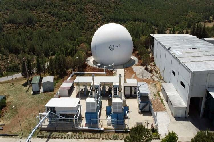 Hem çevreyi koruyor hem elektrik üretiyorlar haberinin görseli