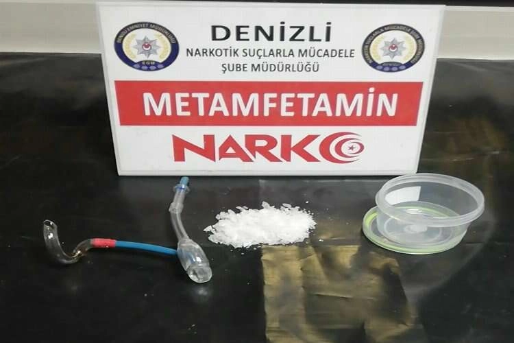 Zehir tacirinden kilolarca uyuşturucu maddesi çıktı haberinin görseli