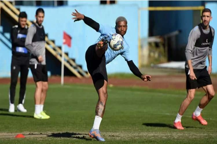 Manisa FK, Çaykur Rizespor maçına hazır haberinin görseli