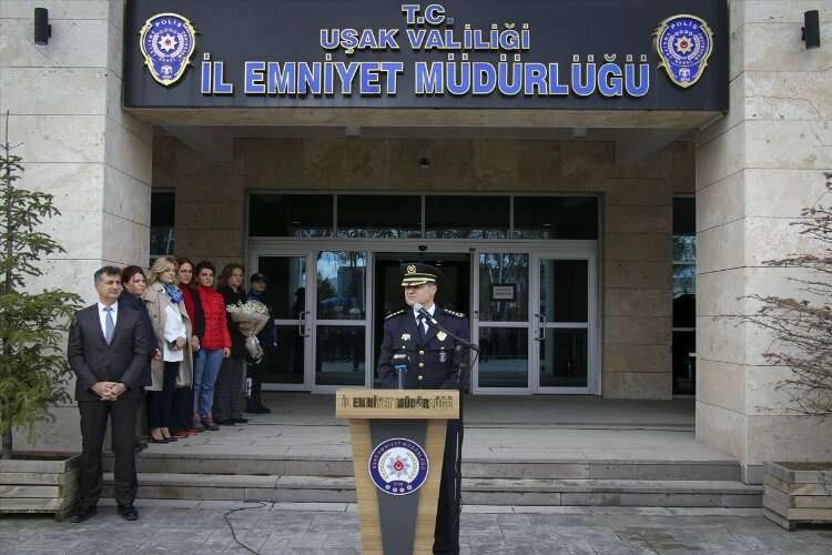 Uşak Emniyet Müdürü Mesut Gezer Manisa'ya atandı haberinin görseli