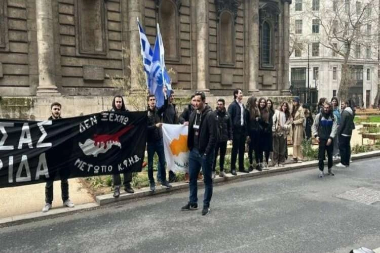 KKTC Cumhurbaşkanı Tatar’a Londra’da saldırı girişimi haberinin görseli