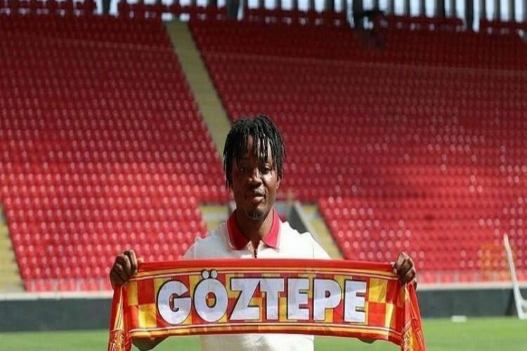 Göztepe'de Atanga ile yollar ayrıldı haberinin görseli