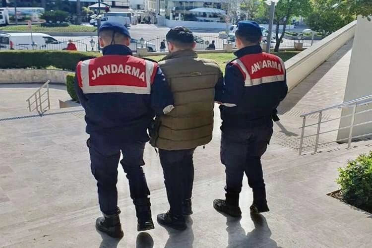 Deprem firarisi yol kontrolünde yakalandı haberinin görseli
