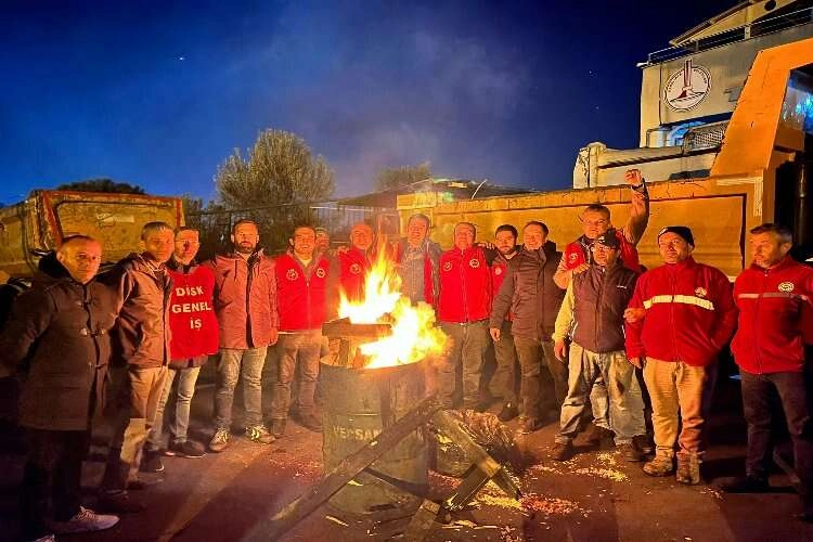 Karşıyaka’da kriz sona erdi: Belediyeden 'ödeme' sözü! haberinin görseli
