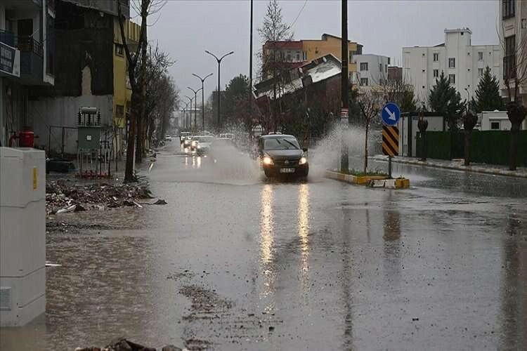 Meteoroloji'den deprem bölgesine fırtına uyarısı